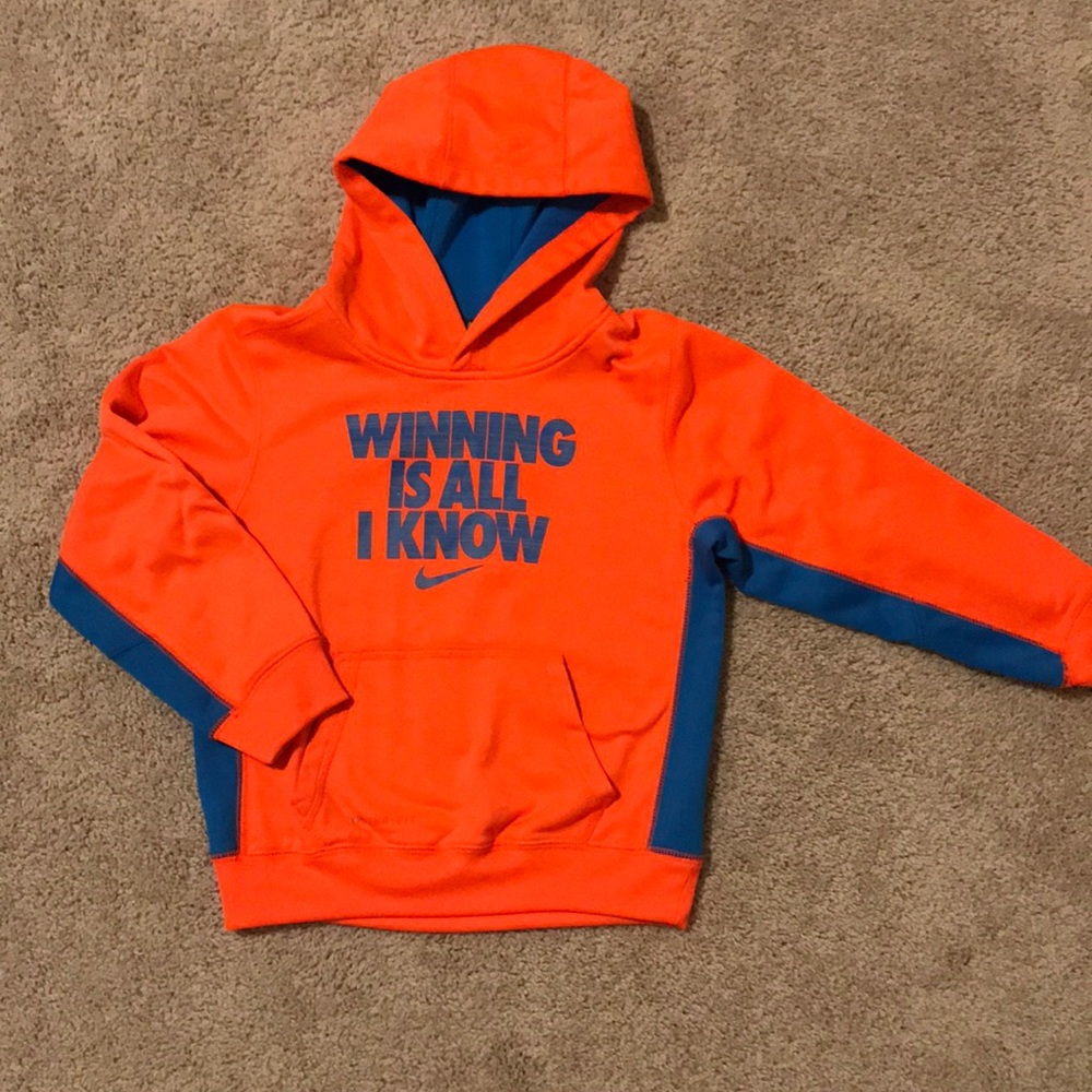 Nike kids therma fit hoodie